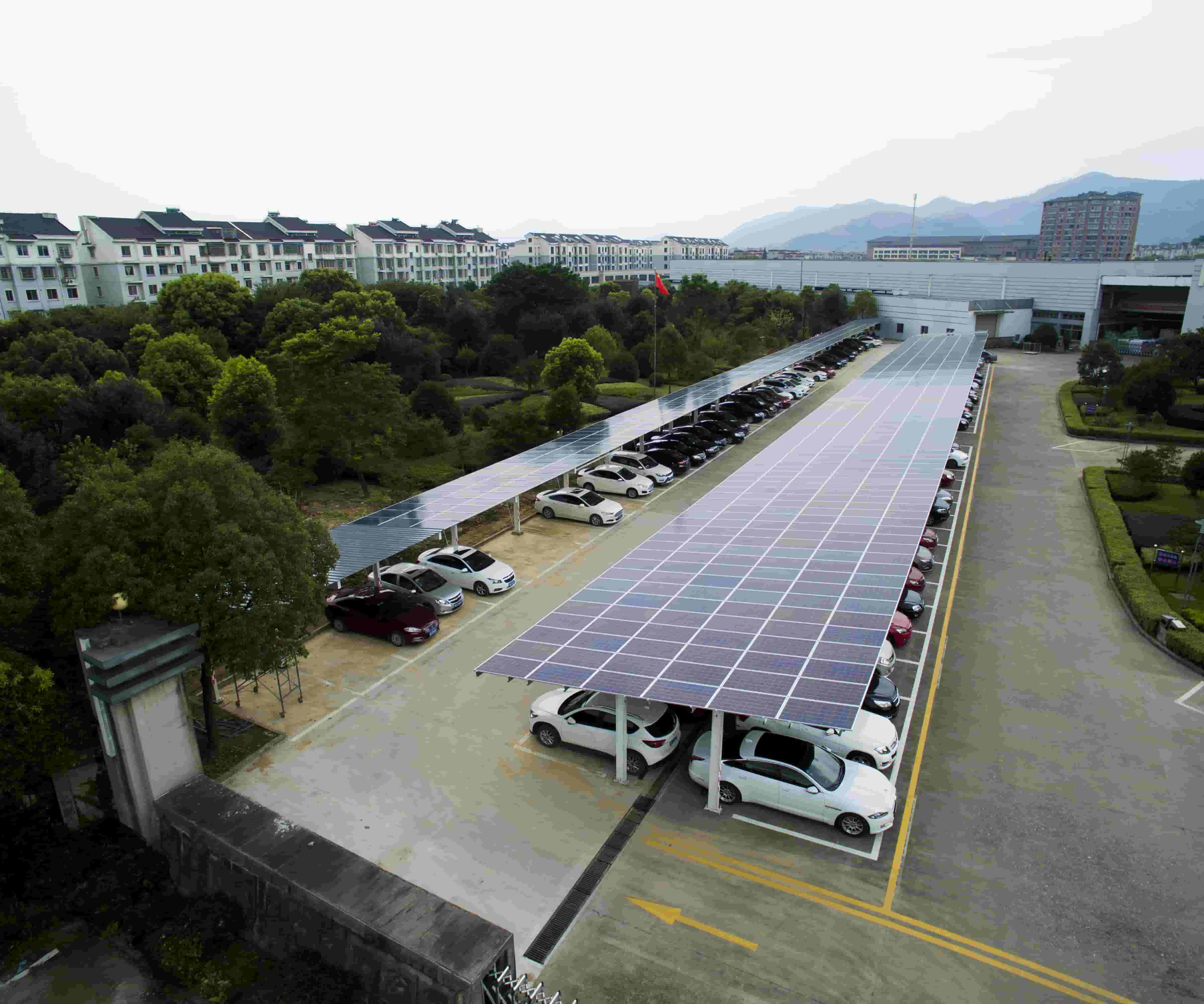 日本34KW太阳能车棚项目